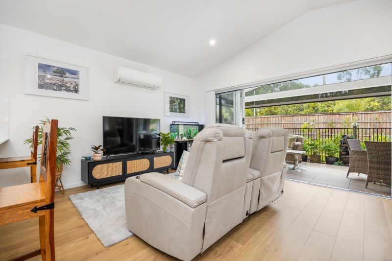 Modern Retreat with Private Alfresco Outlook