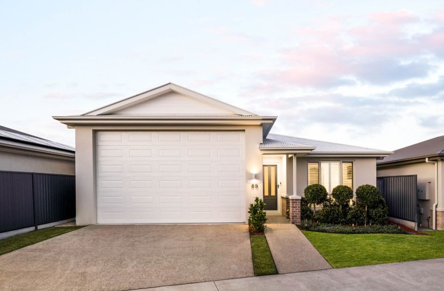 Premiere Home In Premiere Village