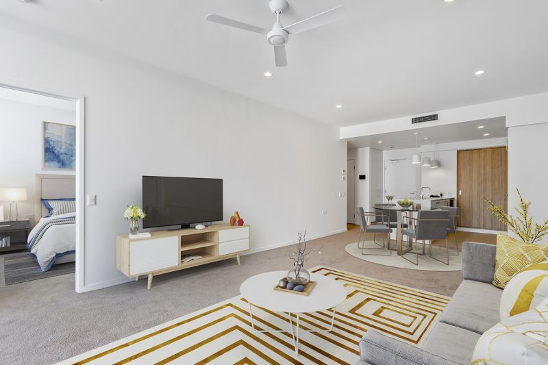 Elevated Retirement Living: Top-Floor 2 Bedroom Gem in Maroochydore CBD