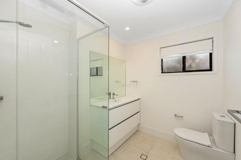 Modern, Pet-Friendly Villa with Private Sunny Courtyard