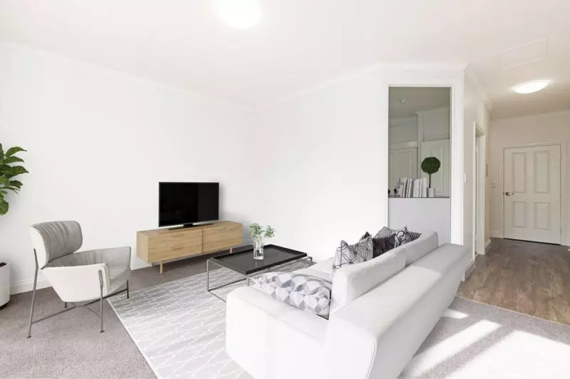 Spacious Care apartment with courtyard access