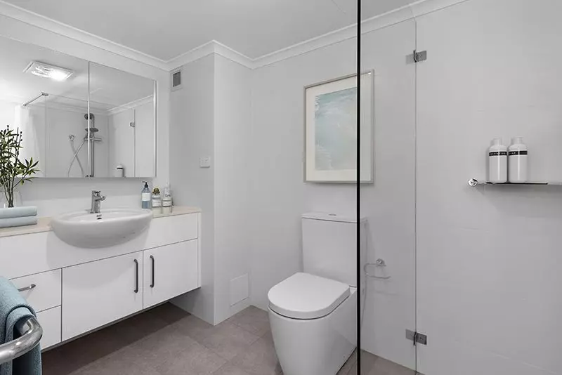 Beautifully refurbished one bedroom serviced apartment with sunny, private courtyard.