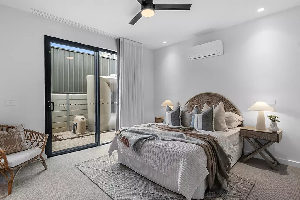 Unit 71 available now please call Andrea on 0455 448 831 to arrange an inspection. 