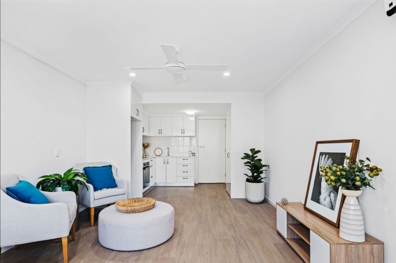 Serene top-floor one-bedroom apartment