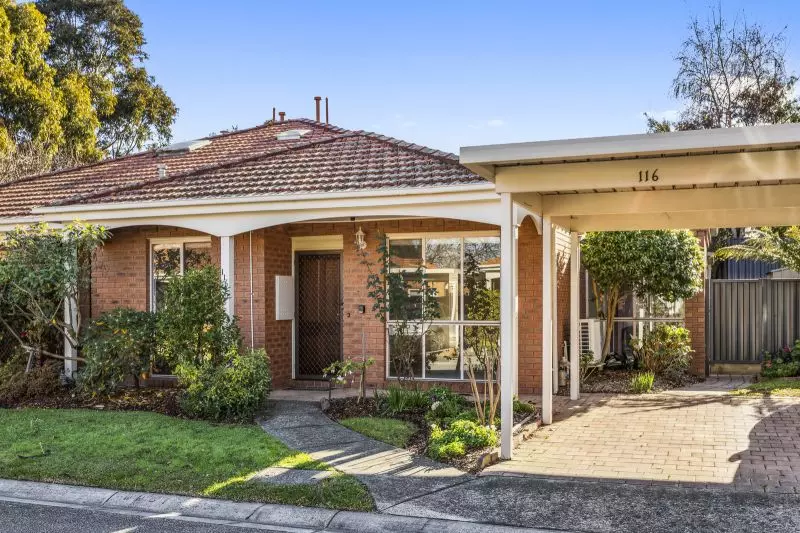 Large 2-bedroom plus study villa