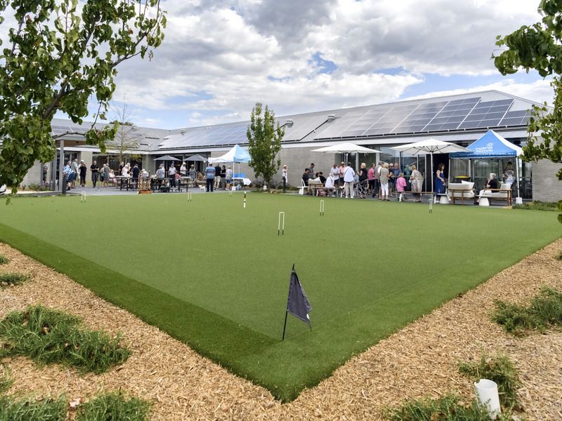 Open plan living to relax and enjoy