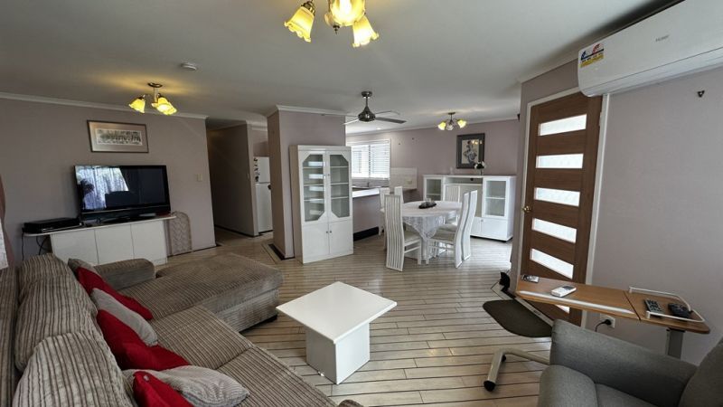 SURPRISE! ANOTHER 3 BEDDER