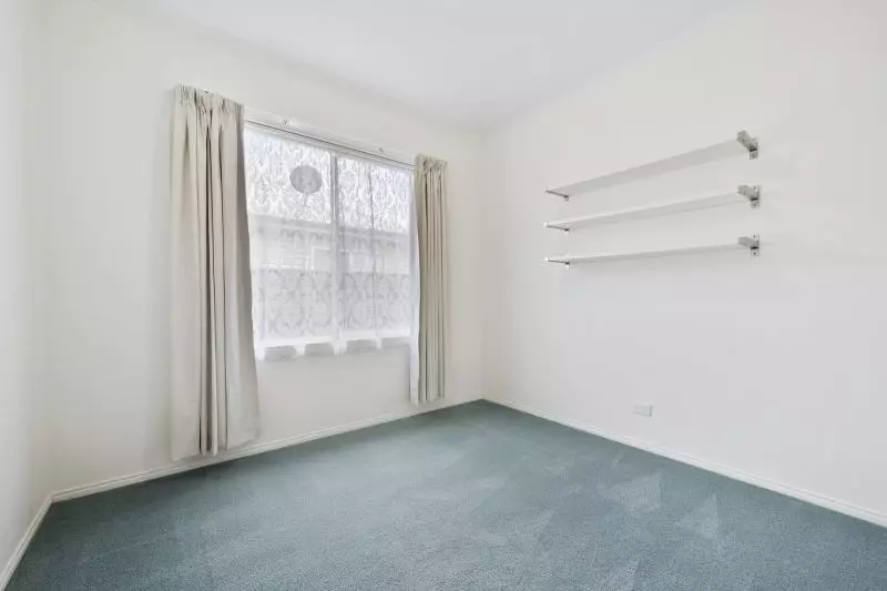 Two Bedroom Home Close To Clubhouse and Pool