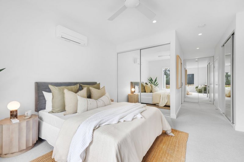 Elegant Low-Maintenance Villa, Ready to Move in