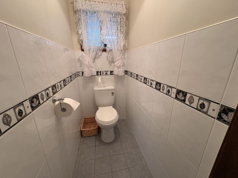 Great Position in Charming Community!