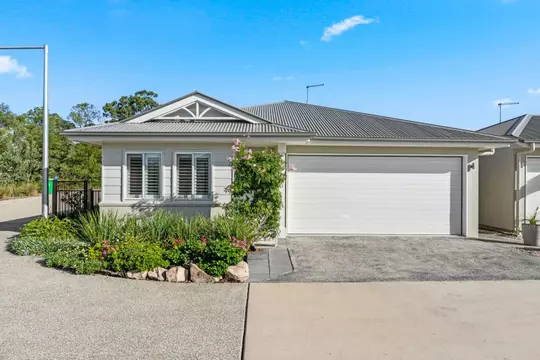 Fresh, Modern Living - Prime Location