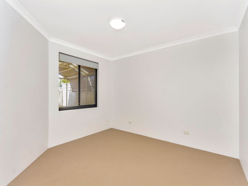 ARCADIA WATERS MADDINGTON - This Property Is Sure To Impress...