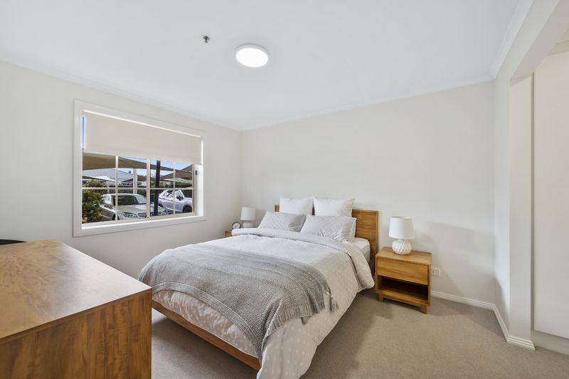 Ground Floor Living by Water and Parkland