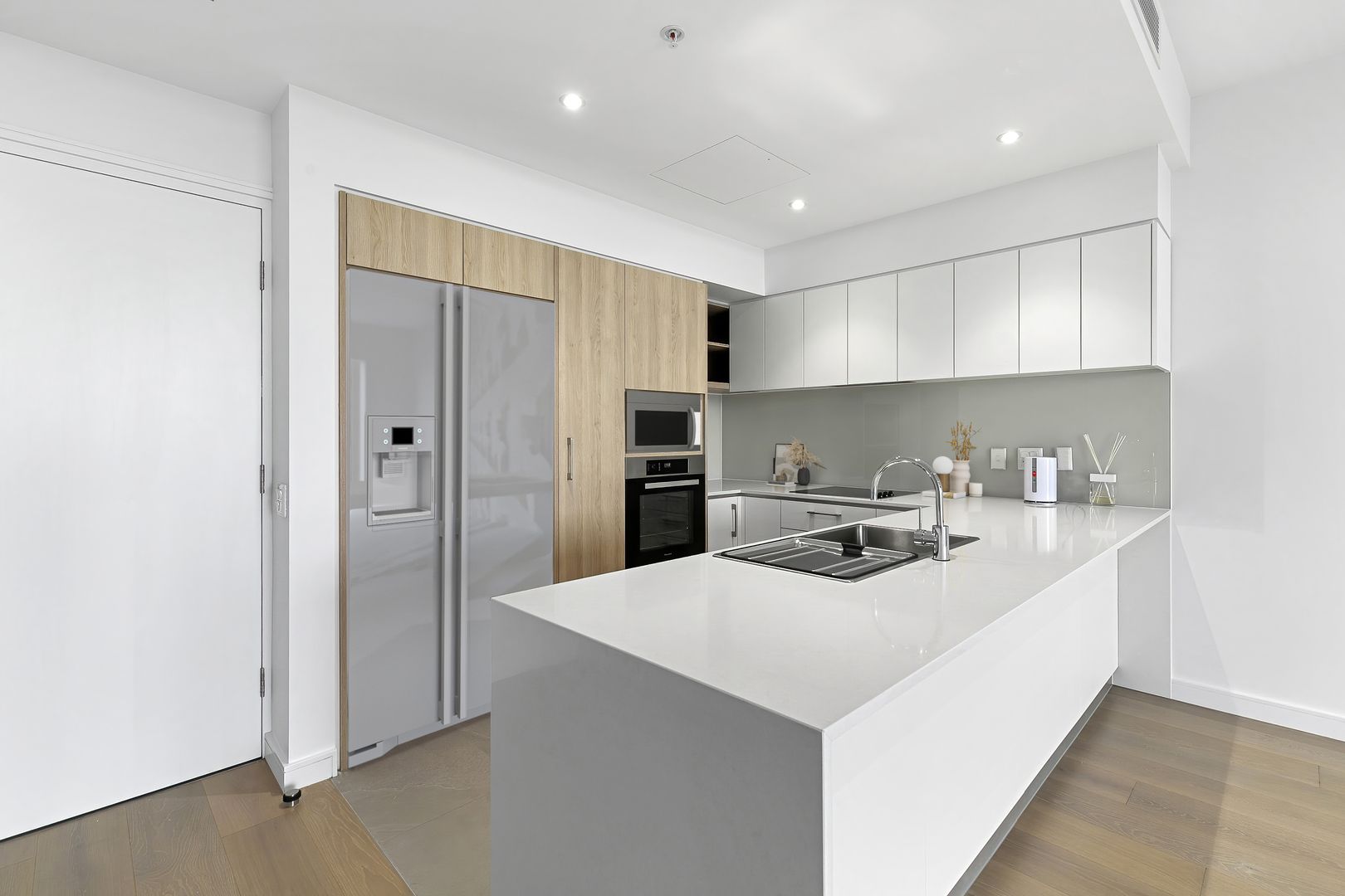 Stunning new apartment with sun-lit interiors and a premium easy-care layout