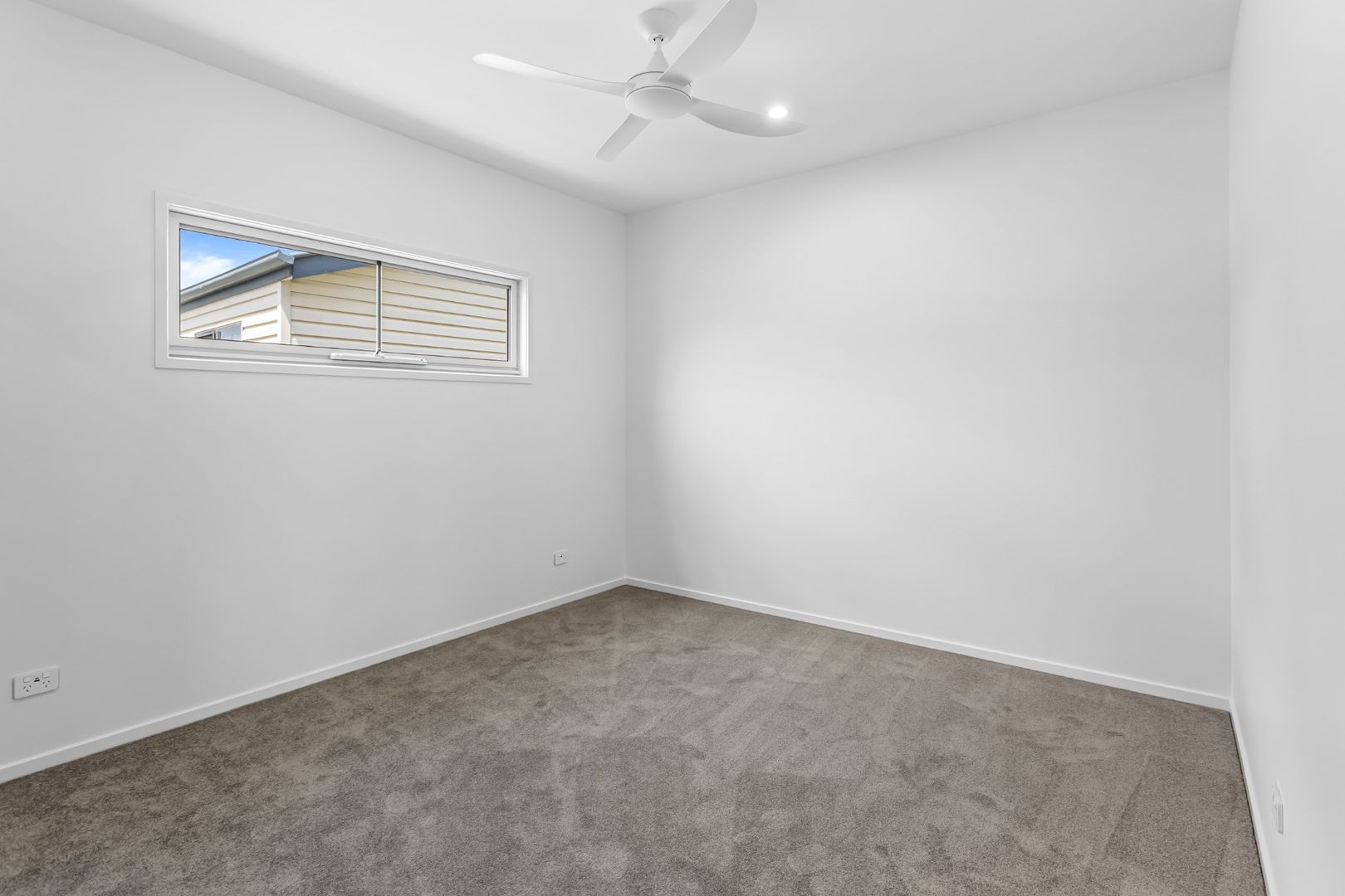 STYLISH, BRAND NEW HOME – YOUR PERFECT RETIREMENT RETREAT!