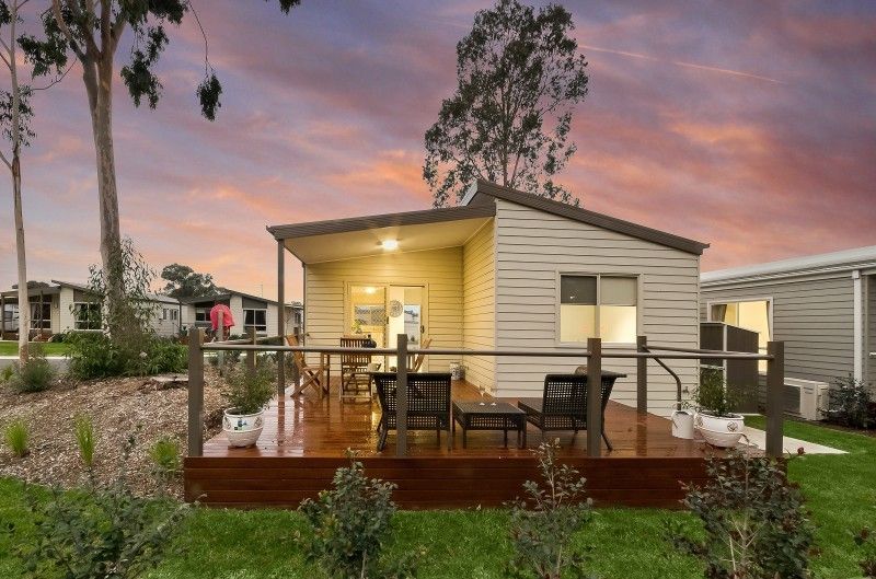 Modern Two bedroom Gem for over 55s living