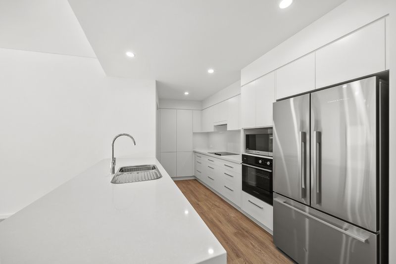 Relaxed Living with a Coastal Backdrop