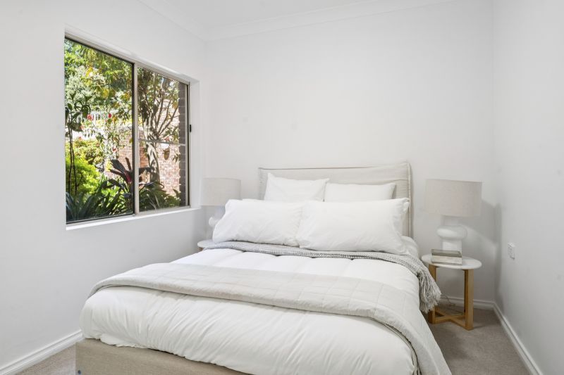 Light-filled villa with stunning bush view