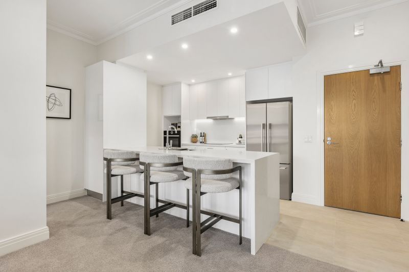 West-facing two-bedroom apartment!