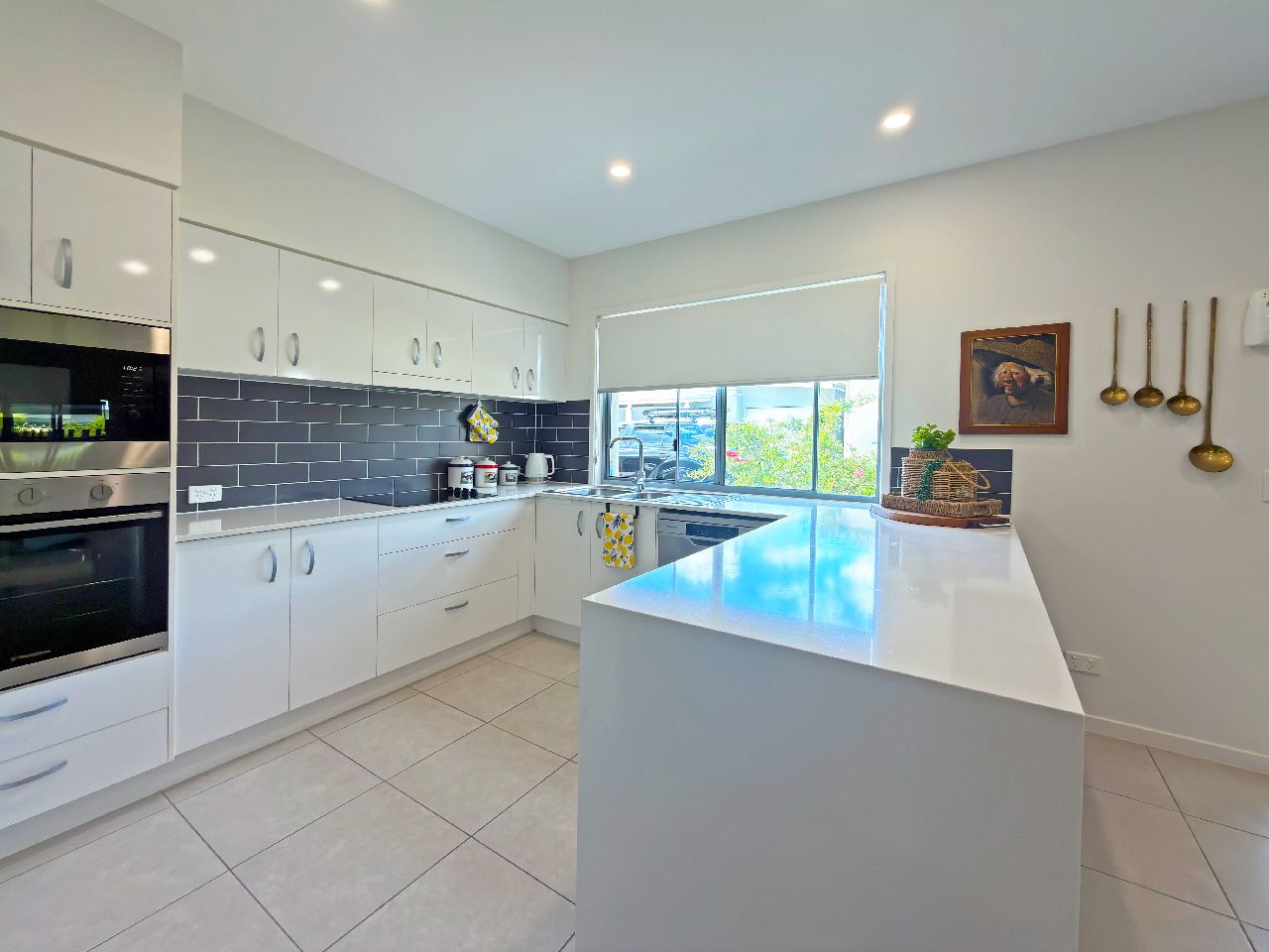 Amazing Gracemere has it all - location, design and finishes!