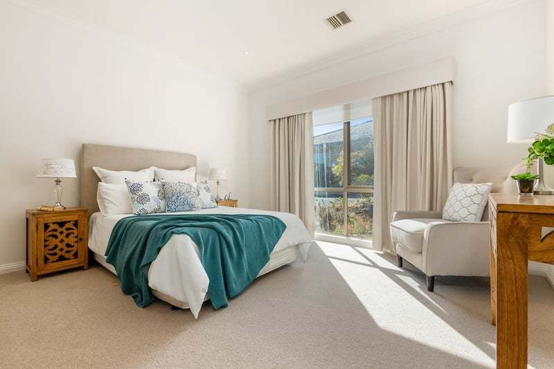 Corner Villa with Space to Relax