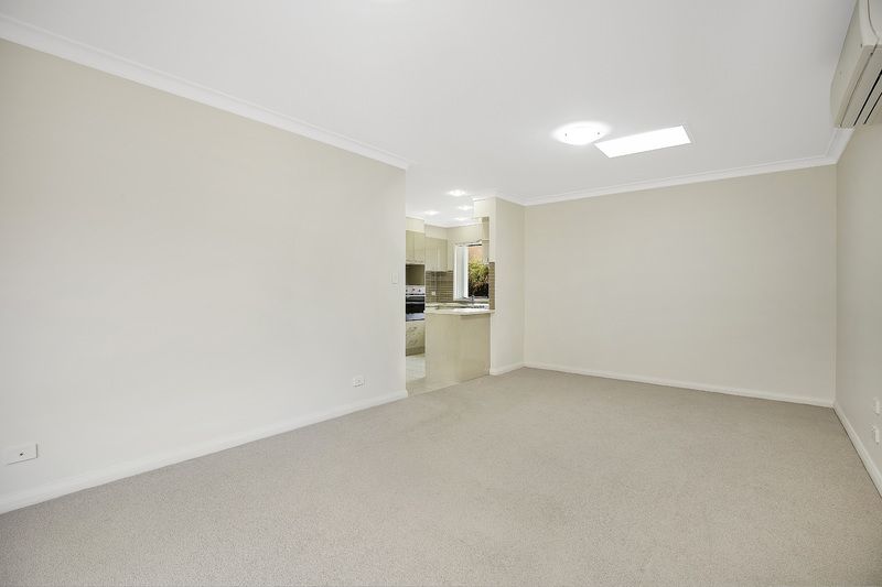 Private, Bright Villa with Alfresco Courtyard