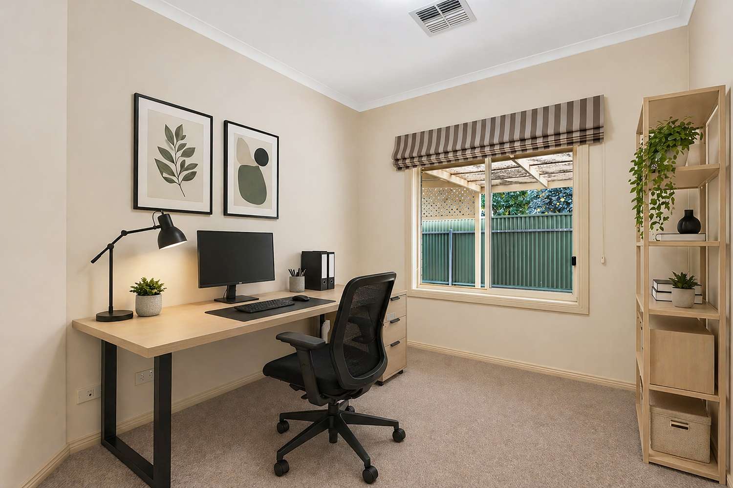 Spacious 3 Bedroom Home - Walk to Main Street