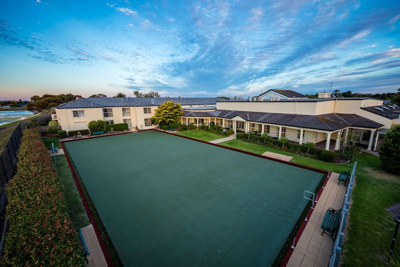 Modern Unit in Seaside Village