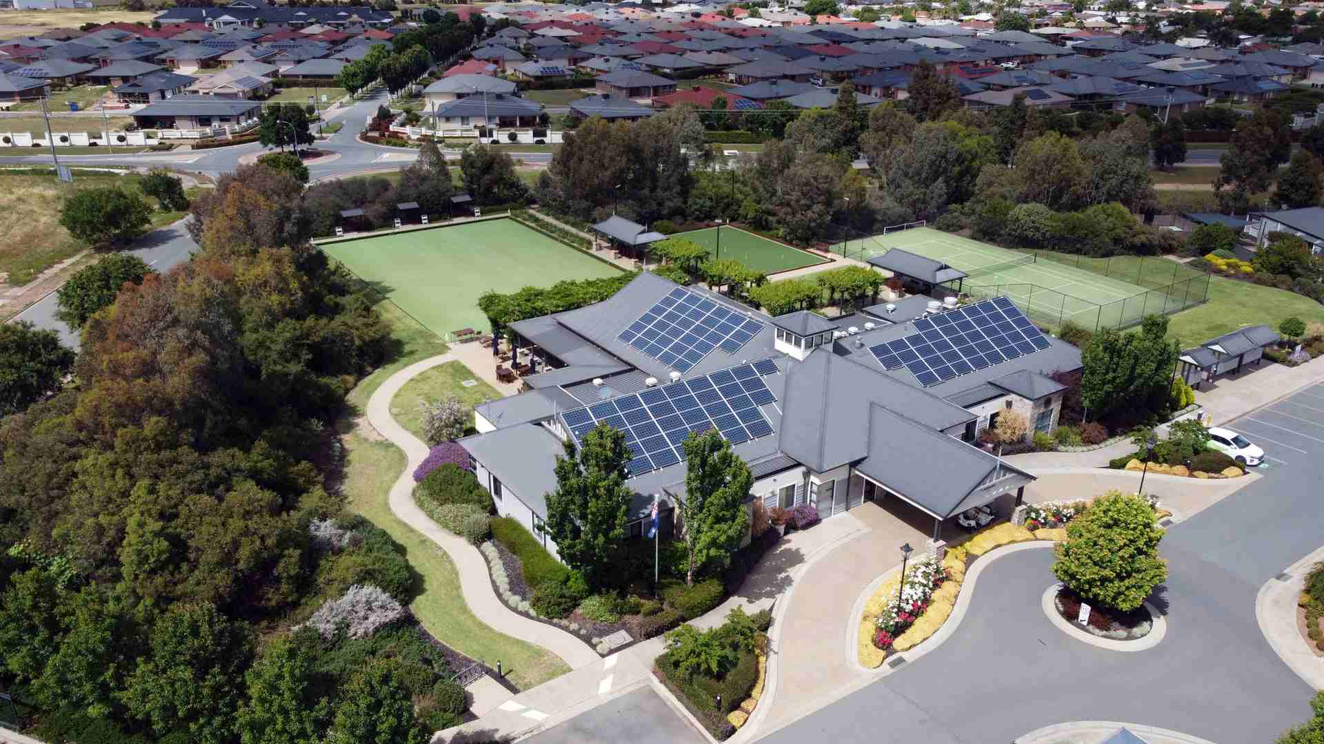 Lifestyle Shepparton - Modern, country living with all the bells & whistles. Downsize to scenic surroundings and breathe in the fresh air. Make the tree change today to Lifestyle Shepparton!