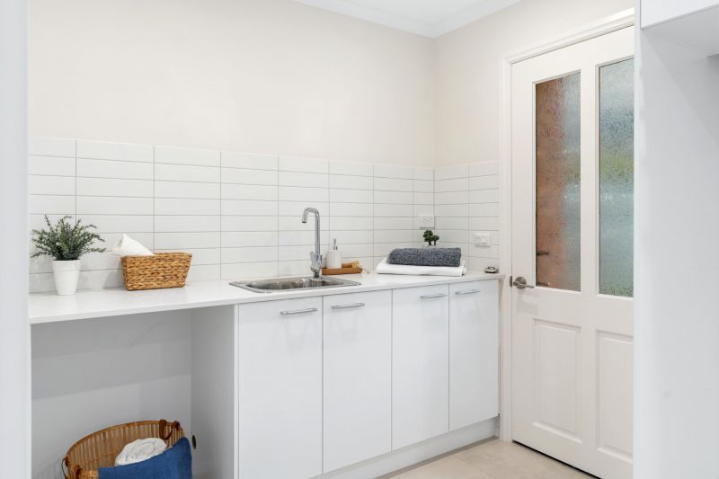 DEPOSIT TAKEN - Light and bright with a sunny courtyard