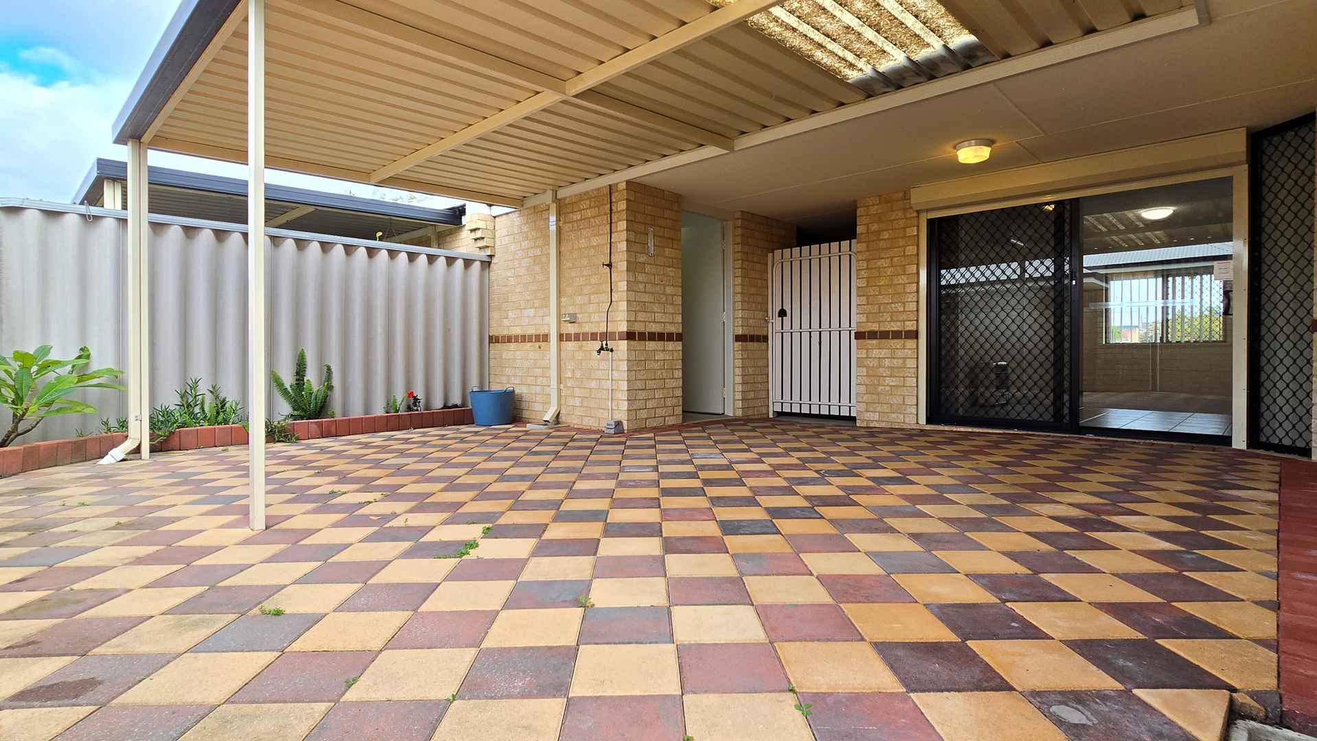 Under Offer! Charming 2 Bedroom Villa in Warnbro