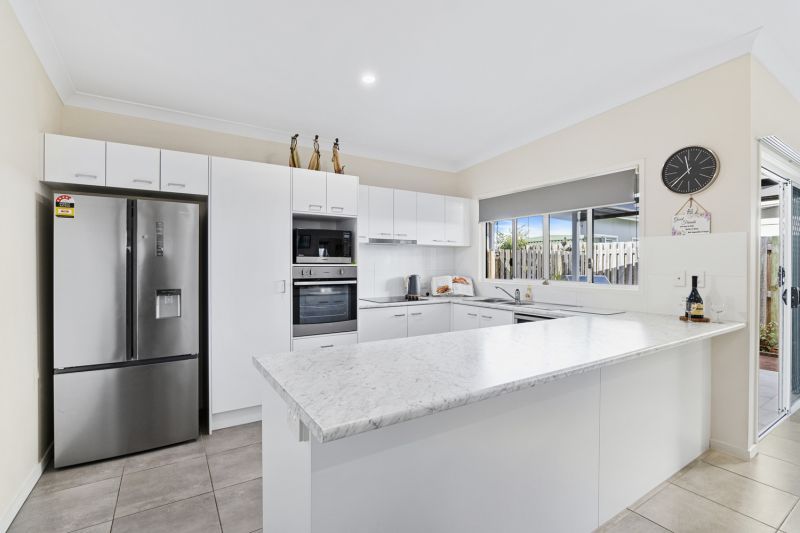 Peaceful Entertainer's Haven