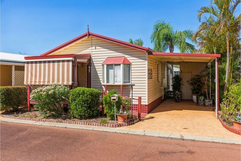 Riverside Gardens - 170