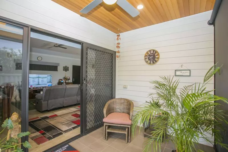 2 bedroom 2 Bathroom Plus Study