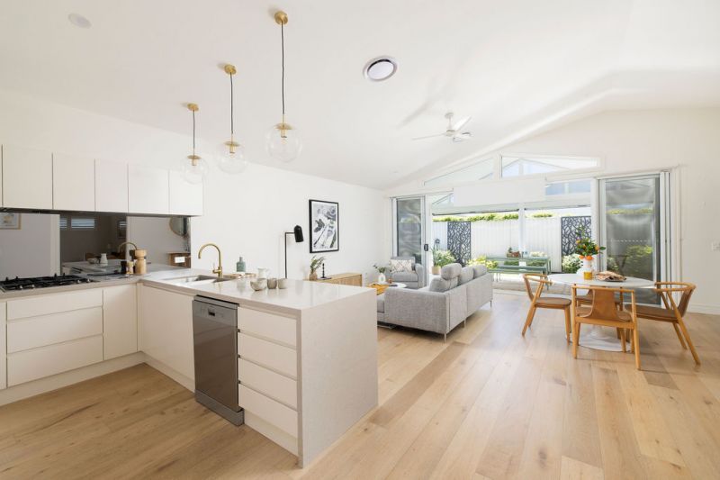 Elegant Living with Entertainer's Alfresco