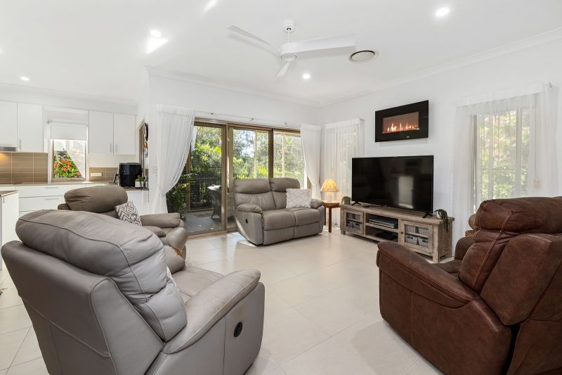 Natural Bushland Retreat- Luxury 3 bedroom Home with Study
