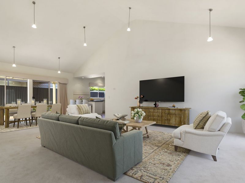 Stylish Home, Tranquil Setting