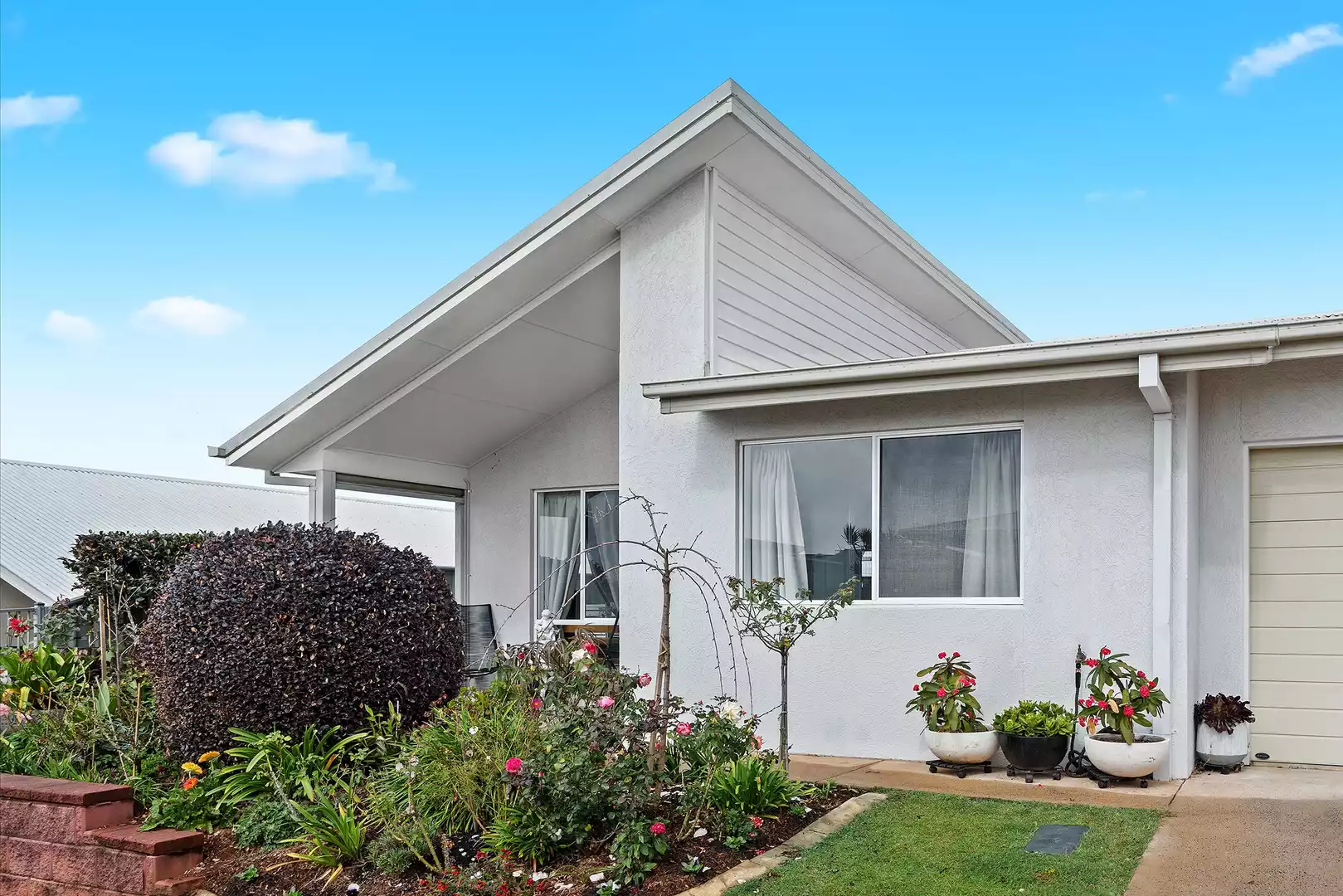 Newly Renovated Watervale 3