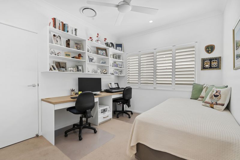 Site 230 - Established Peregrine