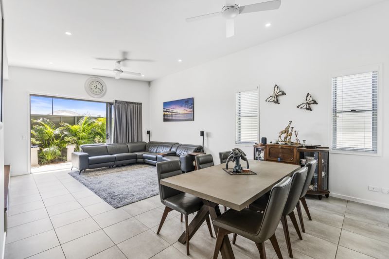 Site 002 - Established Silver Mist I