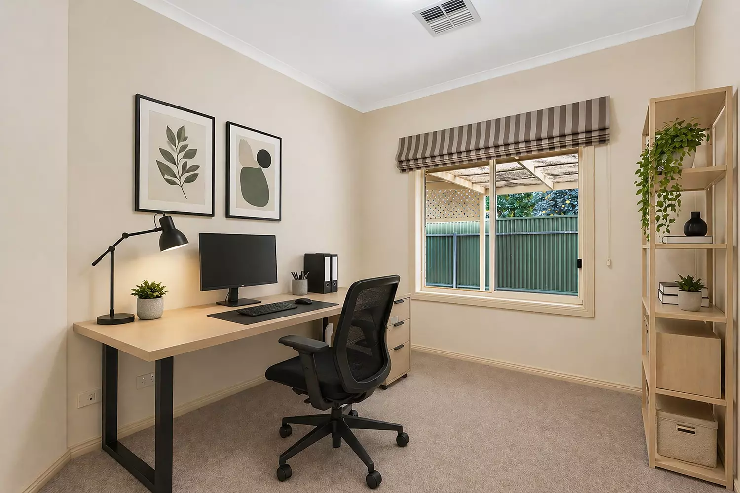 Spacious 3 Bedroom Home - Walk to Main Street