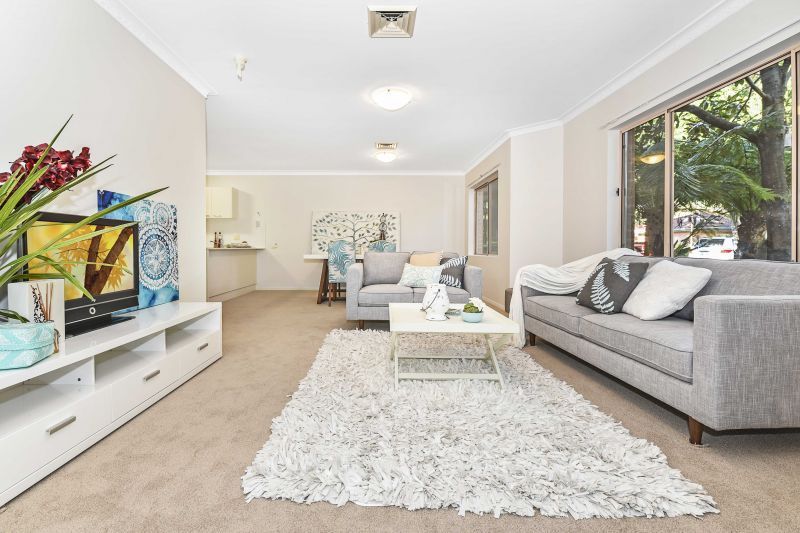 Beautiful 2-bedroom ground floor serviced apartment with 2 enclosed balconies. Perfect if you need that extra space.