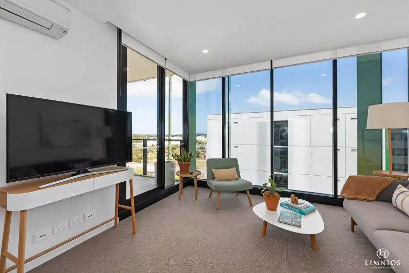 Contemporary Style Apartment in Perfect Location