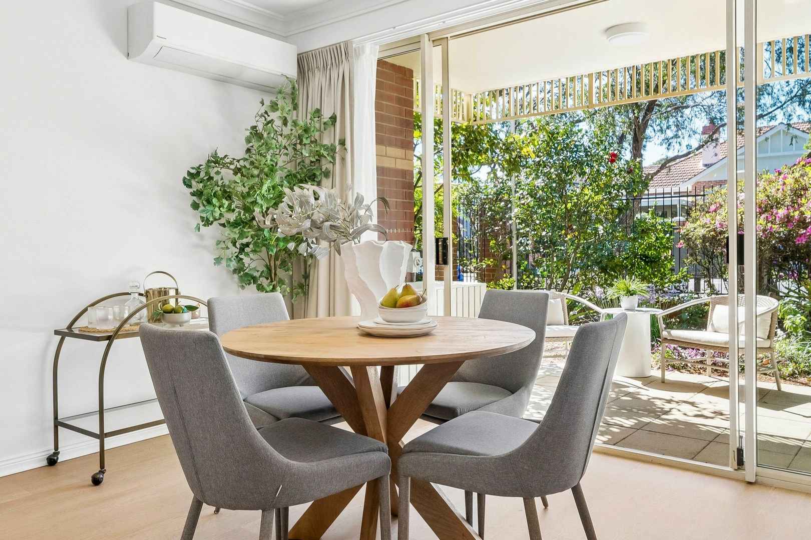 Ground Floor Apartment - Unique Leasehold Listing!