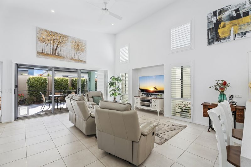 Site 82 - Established Heron