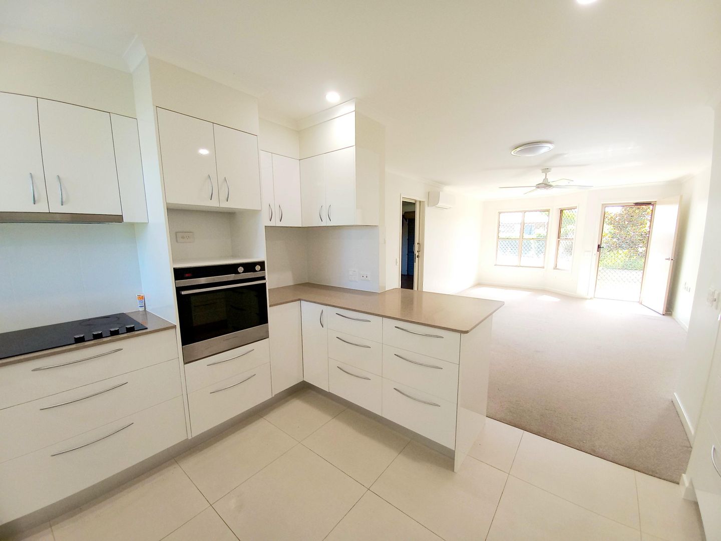 For sunlight enthusiasts! Unit 46 Palmwoods Garden Village