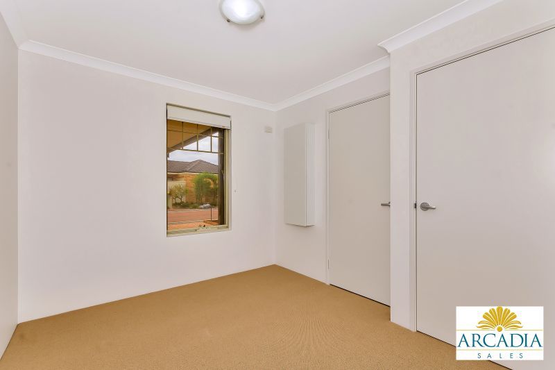 ARCADIA WATERS MADDINGTON - 2 Bedrooms and Stone Bench Tops