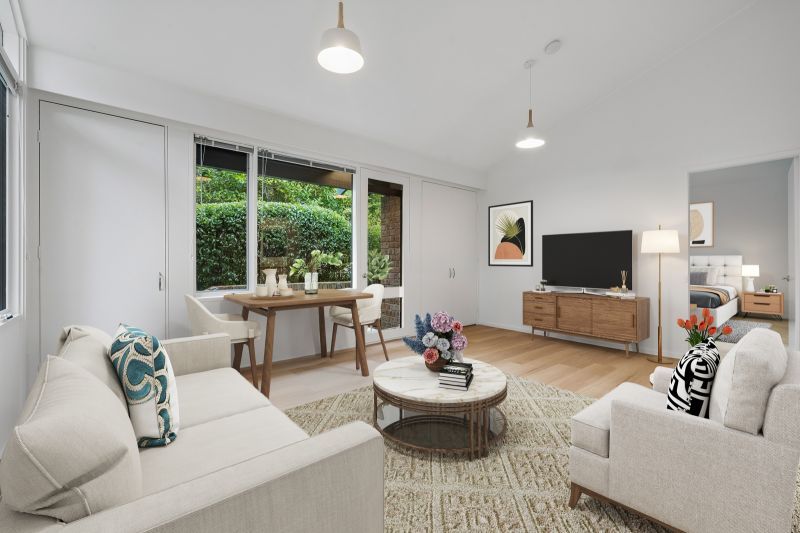 Bright, private & perfectly positioned villa