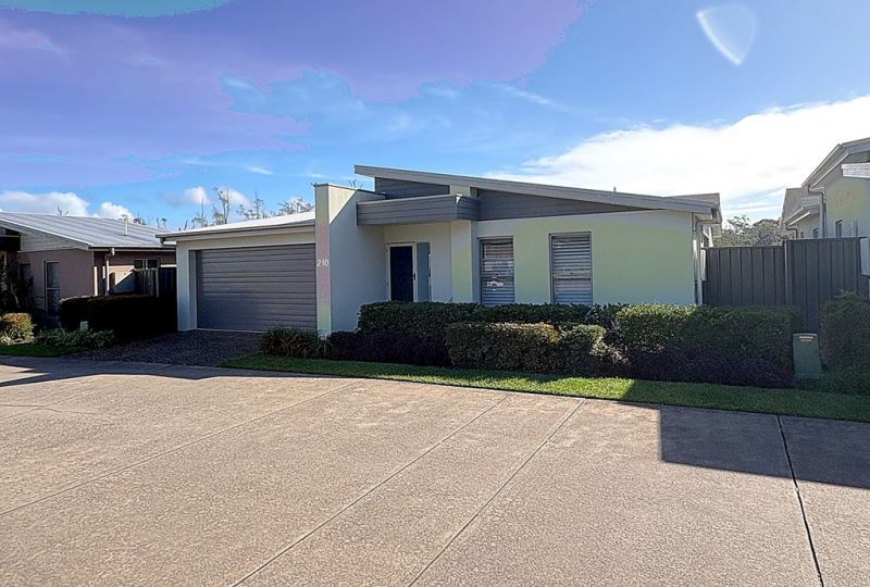 Great Block backing onto bushland reserve