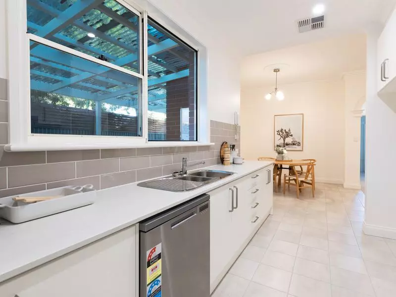 Live in style and prestige by the sea!